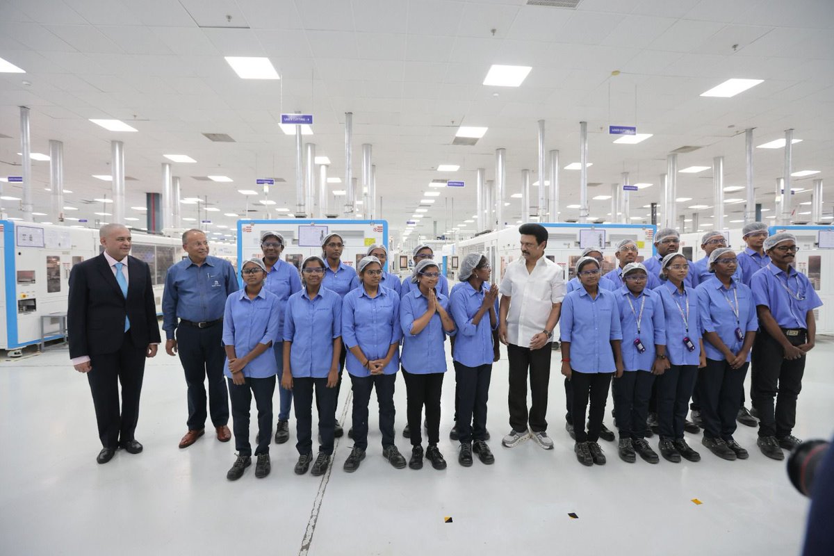Deepesh_Nanda's tweet image. A big step for @_TPREL_. Hon’ble CM Thiru @mkstalin inaugurated our 4.3 GW solar cell and module manufacturing facility in Tirunelveli—India’s largest. Powered by innovation, led by an 80% female workforce. The future starts here.

#TataPower #RenewableEnergy #Sustainability