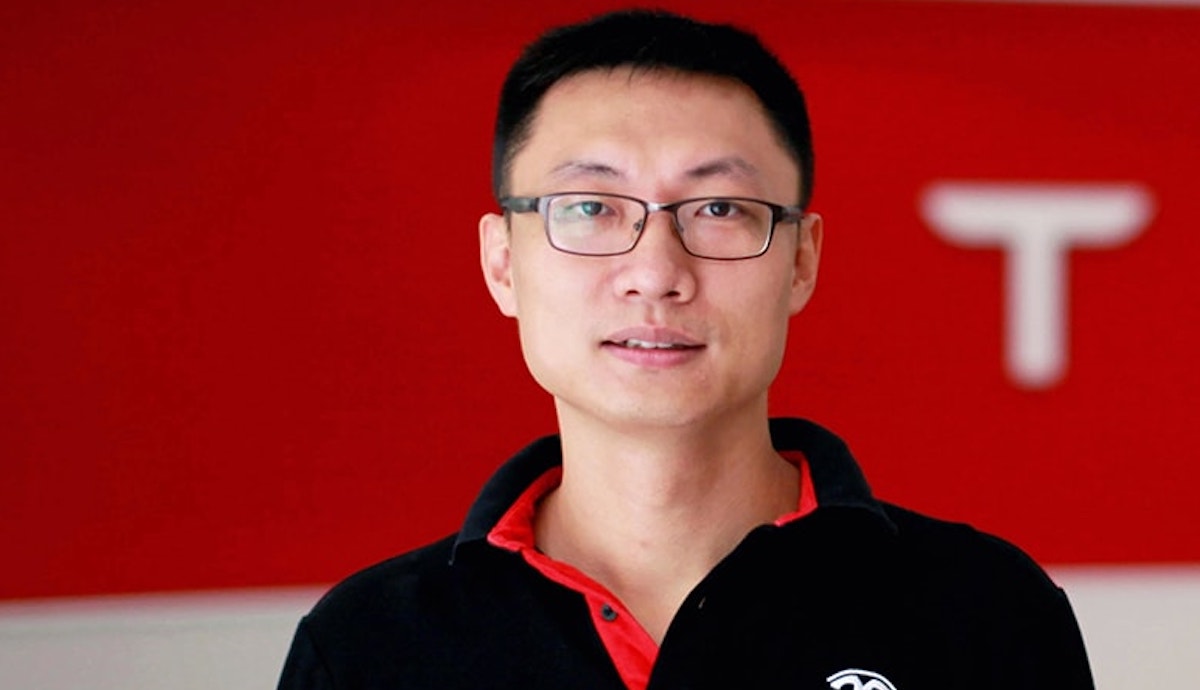 MonkEchevarria's tweet photo. Everyone talks about @elonmusk , but few know about Tom Zhu - the quiet force who turned Tesla China into a powerhouse and now oversees ALL global production 🏭🧵 https://t.co/q3qW3c24TS