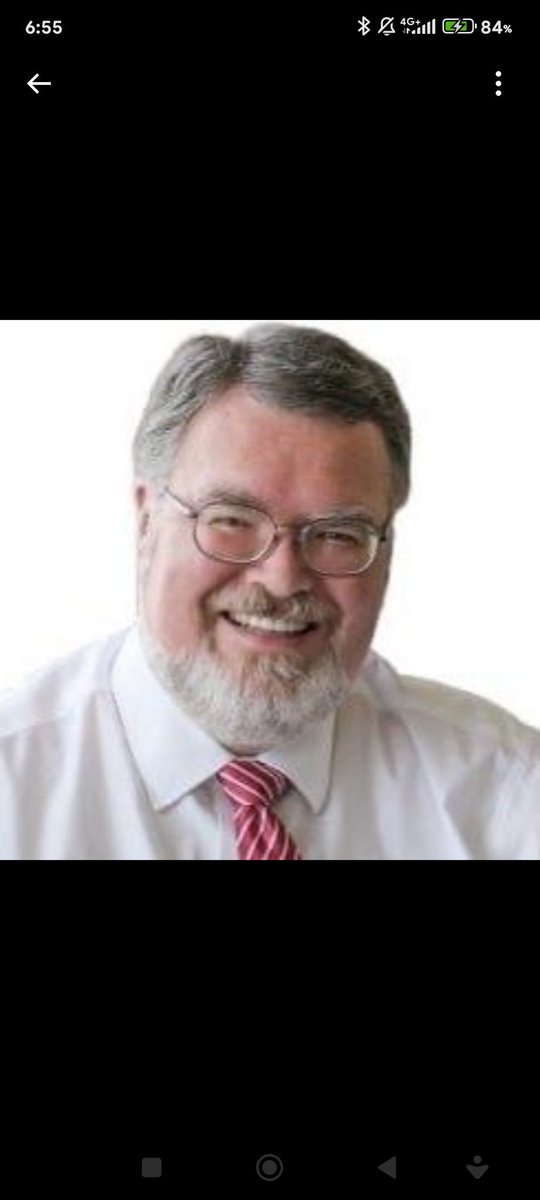 Several Stupid people speaking lies on social media and no one comes out to deny the falsehoods, to mention some Rincón, Menoni the ass-kisser and many more, the bastards are so disgusting that they don't even believe their lies, this American reporter is the biggest imbecile.