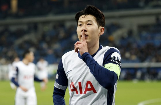 ⏰️ EFL Cup Giveaway ⏰️
       Liverpool v Spurs

Win a Football Mystery Shirt 👕❓️📦
If Mo Salah or Son Heung-min score ANYTIME!

➡️ Mystiquejerseys.com

To enter:
🔄 Repost
🤝 Follow us

#LIVTOT