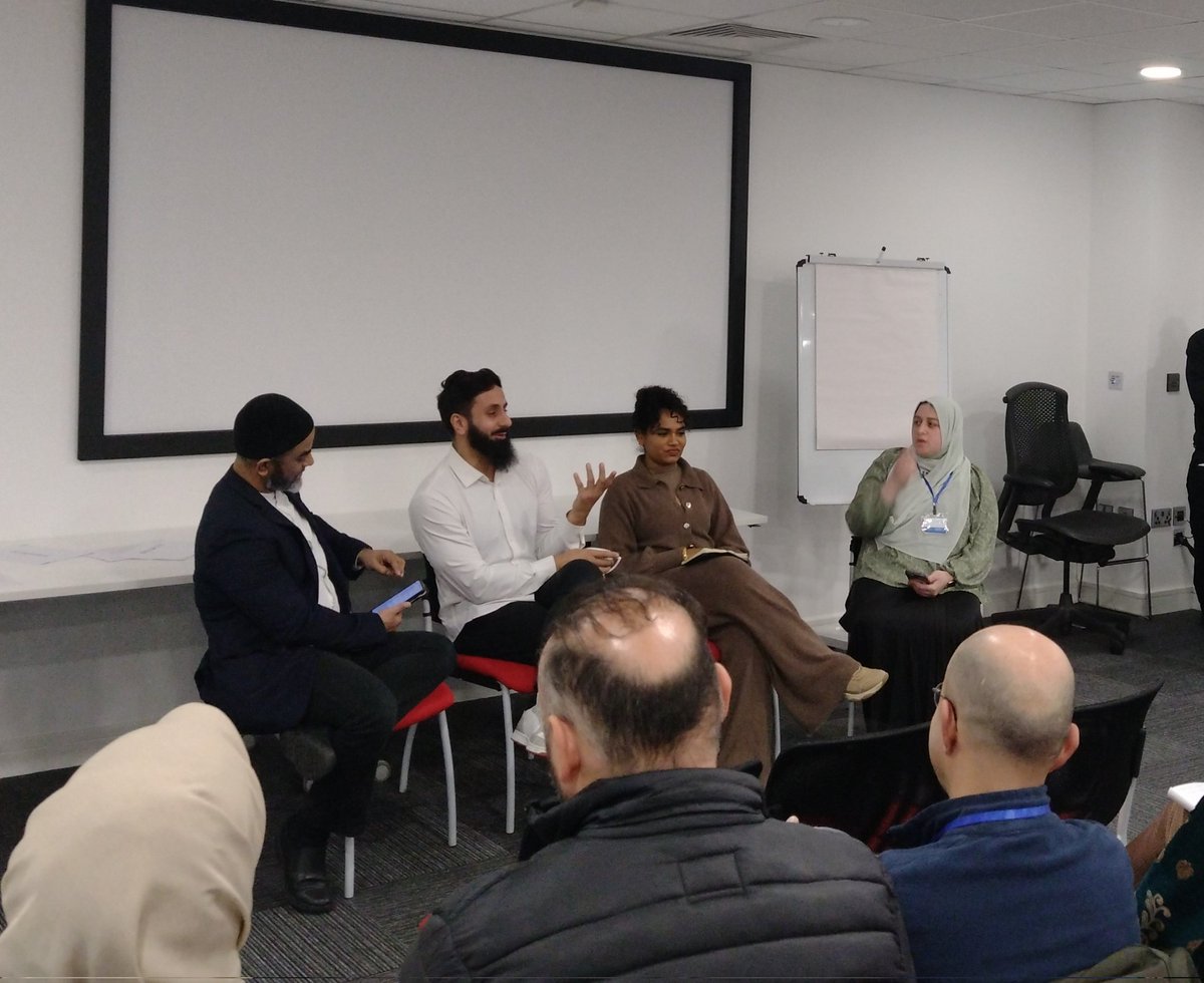 Laura লরা (@laurabakes) on Twitter photo Fascinating discussion of digital influence at our <a href="/digibritislam/">Digital British Islam</a> conference with guests <a href="/NafisaBakkar/">Nafisa Bakkar</a> from <a href="/Amaliah_Tweets/">A M A L I A H</a> and <a href="/HATzortzis/">Hamza A. Tzortzis</a>, hosted by <a href="/DrKElshayyal/">Khadijah Elshayyal</a> and <a href="/SadekHamid/">Dr Sadek Hamid</a> #dbiconf2025 Fascinating discussion of digital influence at our <a href="/digibritislam/">Digital British Islam</a> conference with guests <a href="/NafisaBakkar/">Nafisa Bakkar</a> from <a href="/Amaliah_Tweets/">A M A L I A H</a> and <a href="/HATzortzis/">Hamza A. Tzortzis</a>, hosted by <a href="/DrKElshayyal/">Khadijah Elshayyal</a> and <a href="/SadekHamid/">Dr Sadek Hamid</a> #dbiconf2025