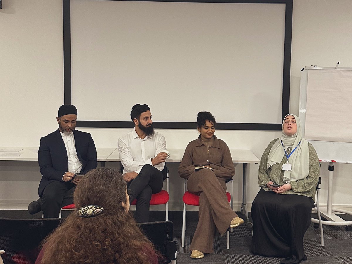 Renasha Khan (@renashakhan) on Twitter photo Really enjoying the Roundtable Session on Digital Influence—Nafisa Bakkar <a href="/NafisaBakkar/">Nafisa Bakkar</a> & Hamza Tzortzis <a href="/HATzortzis/">Hamza A. Tzortzis</a> in conversation with Sadek Hamid <a href="/SadekHamid/">Dr Sadek Hamid</a> and Khadijah Elshayyal <a href="/DrKElshayyal/">Khadijah Elshayyal</a>. Fascinating insights on online engagement, authority, and influence #dbiconf2025 Really enjoying the Roundtable Session on Digital Influence—Nafisa Bakkar <a href="/NafisaBakkar/">Nafisa Bakkar</a> & Hamza Tzortzis <a href="/HATzortzis/">Hamza A. Tzortzis</a> in conversation with Sadek Hamid <a href="/SadekHamid/">Dr Sadek Hamid</a> and Khadijah Elshayyal <a href="/DrKElshayyal/">Khadijah Elshayyal</a>. Fascinating insights on online engagement, authority, and influence #dbiconf2025