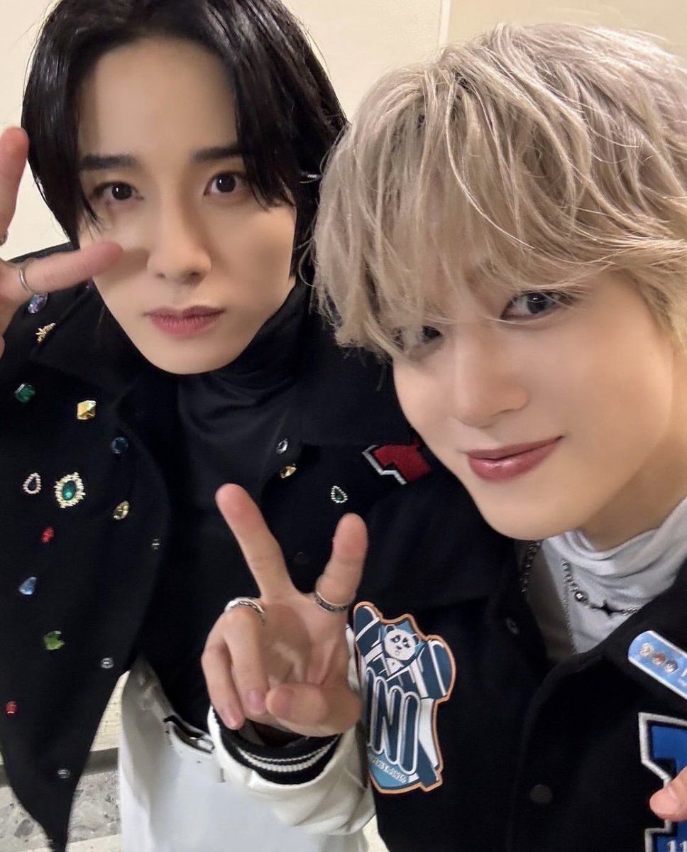 ha_s2chan's tweet photo. 🦒➰👼🏻💘 https://t.co/ZTT7B8Issb