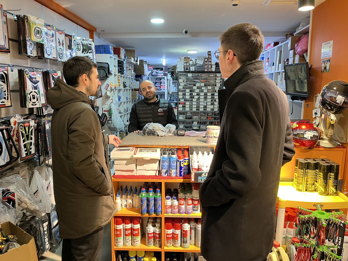 TÜGVA Ataşehir (@tugvaatasehir) on Twitter photo 📍 Ataşehir - İçerenköy Mahallesi
İlçe Başkanımız <a href="/ZeynelAbidinGll/">Zeynel Abidin GÜL</a> öncülüğünde İçerenköy Mahallesi’ndeki esnaflarımızı ziyaret ederek hasbihal ettik ve kolaylıklar diledik. 📍 Ataşehir - İçerenköy Mahallesi
İlçe Başkanımız <a href="/ZeynelAbidinGll/">Zeynel Abidin GÜL</a> öncülüğünde İçerenköy Mahallesi’ndeki esnaflarımızı ziyaret ederek hasbihal ettik ve kolaylıklar diledik.