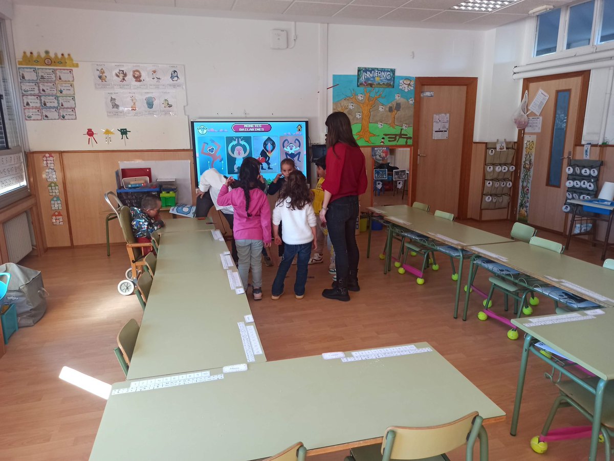 Escuela de Ólvega tweet media