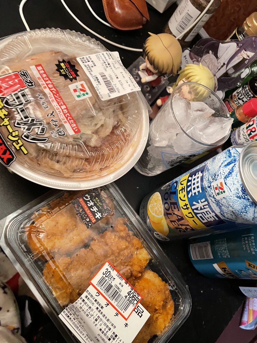 「居酒屋  餌屋(えさや) 本日Open店長の「油  無品太郎(あぶら ぶひたろう」|あさﾐｽﾄのイラスト
