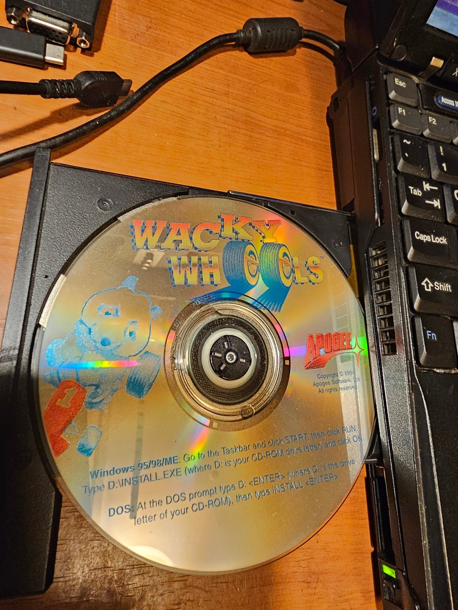 topmahof's tweet photo. For #ThinkPadThursday I have a #ThinkPadX40 running #WackyRacers #LenovoIN https://t.co/0FBnGsDKR3
