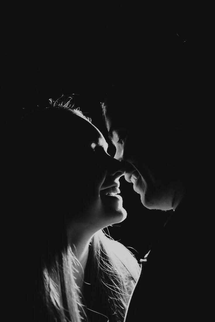 तुम्हारा प्यार मेरे लिए प्यार ही नही,
जीने की वज़ह भी है.❤️