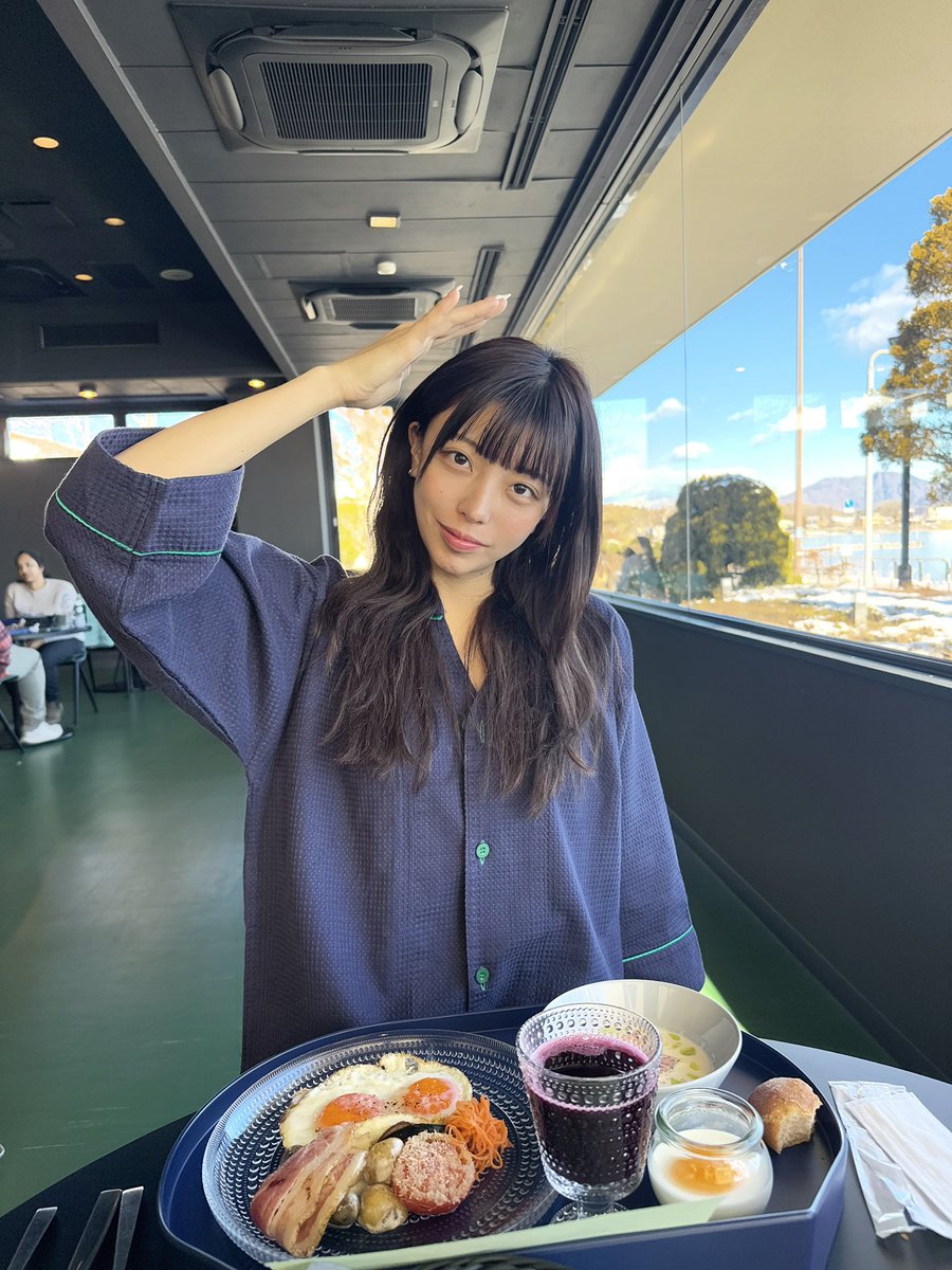 インフルエンサーの彼氏と
匂わせとかしてみたい

でもまあそもそも表に立つ人間を恋愛的に好きになれないからこれは実現しない話で。

表に立たない君たちに愛されてるのが嬉しいポ…///