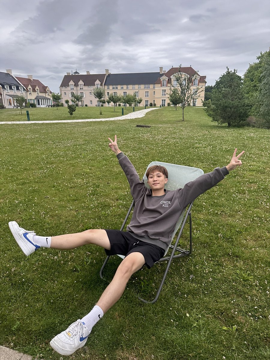 遠看是美景
近看想抱緊