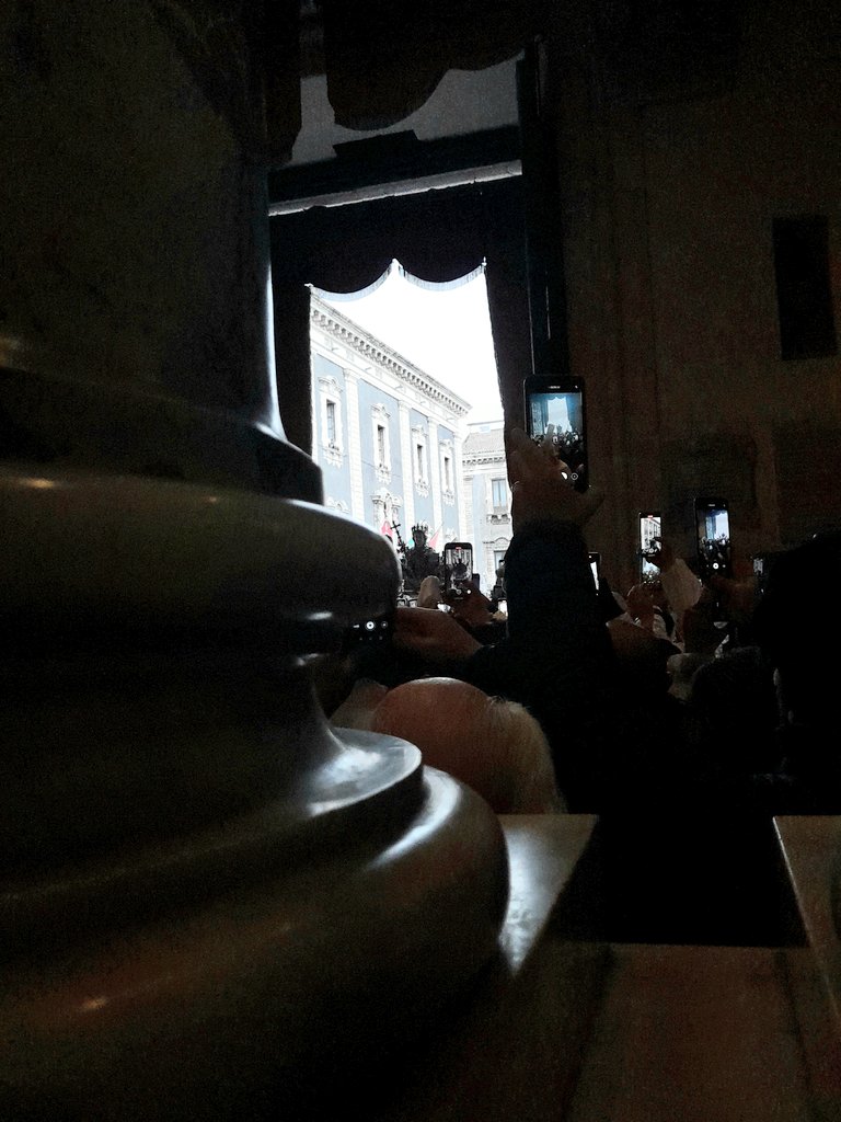 Silvia_Majoraj's tweet photo. E con il rientro visto da un'ottima postazione, direi che ho recuperato abbondantemente gli arretrati dell'anno scorso quando non c'ero 😁
Cittadini, W #SantAgata! 🫶🏻✨️
#DevotiTutti #Agata2025 #Catania #UnniEASanta https://t.co/0U0lxsTNfo
