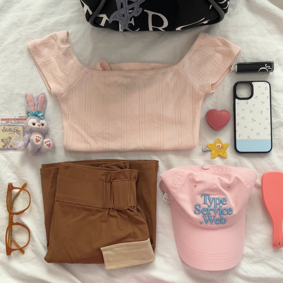 ifeelsopeach's tweet photo. แปะพิกัดเสื้อผ้า/กระเป๋าที่ซื้อมาใส่เองแล้วชอบ น่ารักตรงปกทุกตัว มีหลายแบบมากก ♥️💬🟤 https://t.co/rN7xyBeNdb