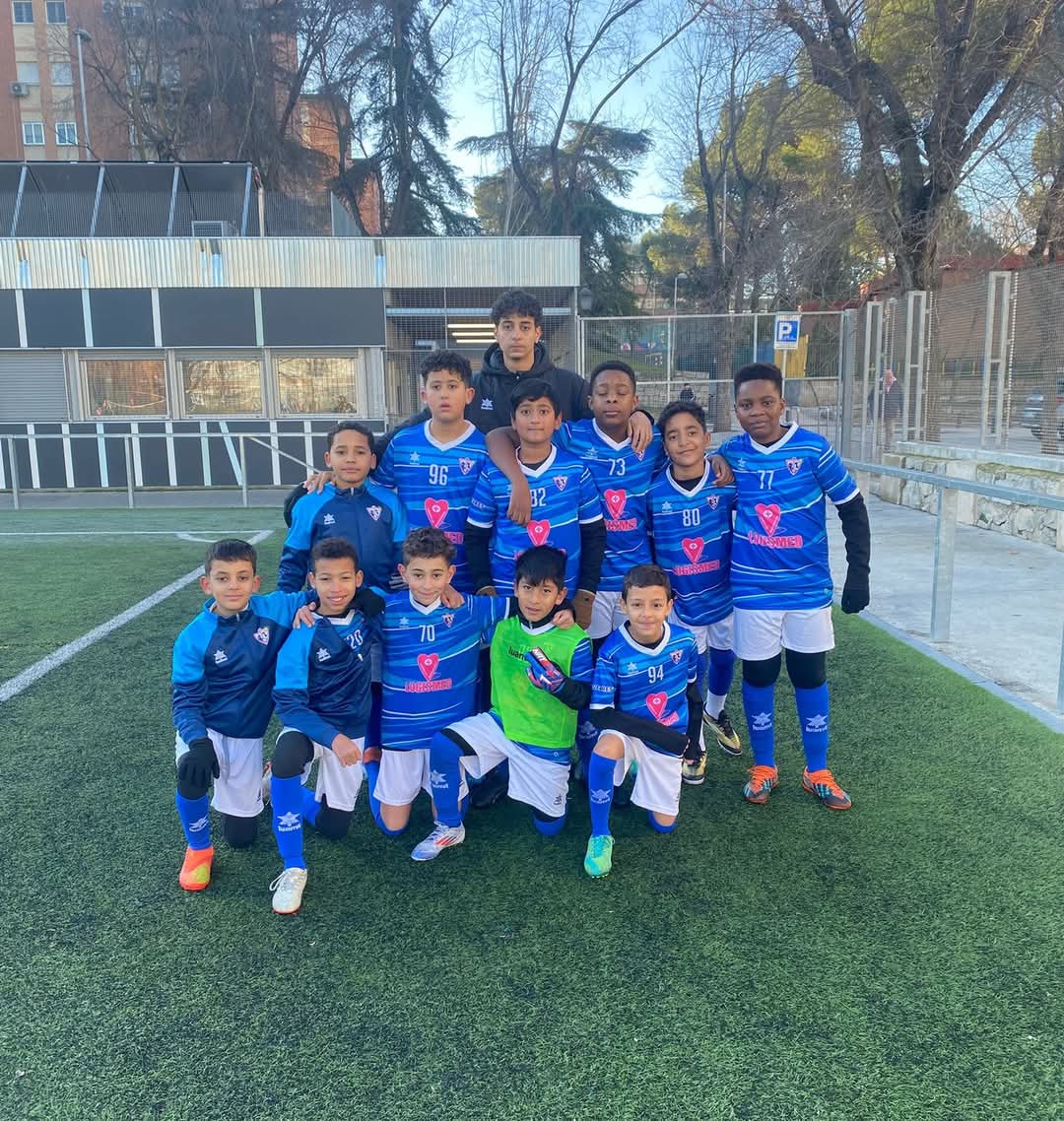 CDSANCRISTOBAL1's tweet photo. Empezamos la segunda vuelta de la competición con todos nuestros equipos, anímate a acompañar al equipo de tu barrio. https://t.co/H4YGPvzqky