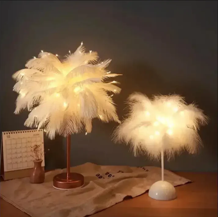 AvoCart_US's tweet image. LED Feather Table Lamp - Romantic Decorative Light for Bedroom, Dining Table &amp;amp; Birthday Decor 
(Battery Not Included)
.
avocart.us/products/led-f…
.
#featherlamp #lamp #LEDTableLamp #decorative #insta #instastyle #homedecor #decorationinterieur #onlineshopping #shopping #lights