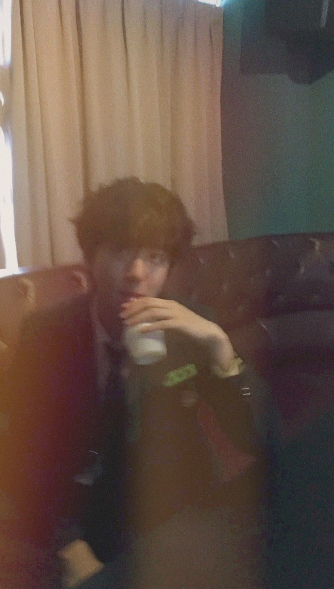 sagesseBH's tweet photo. #백현 #BAEKHYUN https://t.co/yjPo9Zrp4z