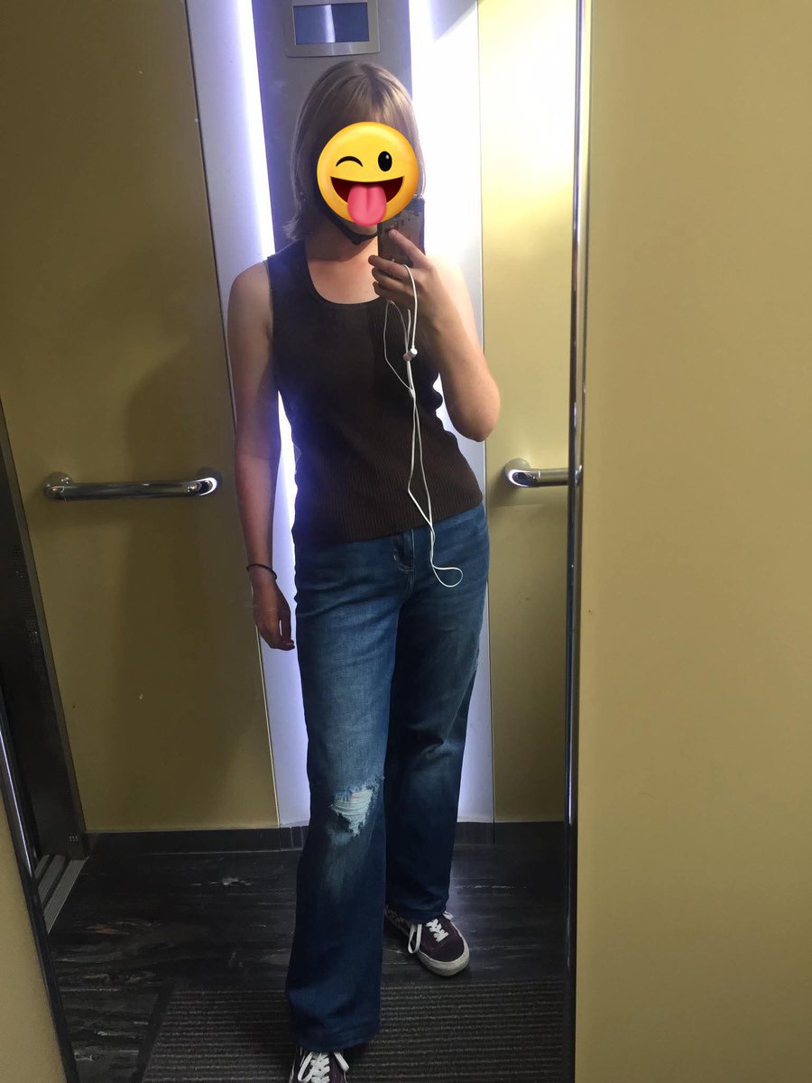 PRADAESPA's tweet photo. what do we think of her? was she skinnylicious or a fattie?? (161cm) https://t.co/YrauW5idvZ