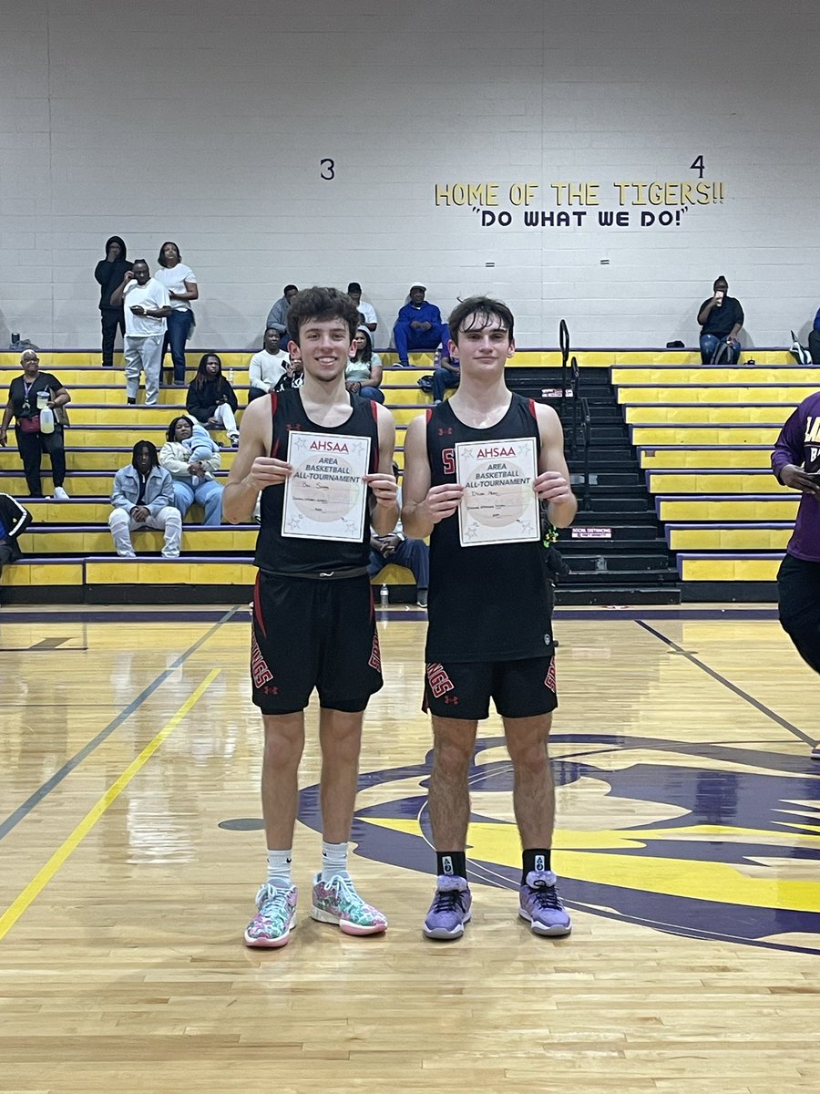 BenSimms07's tweet image. Area 7 4A runner ups! Grateful to also be named to the all-area team. Onto round 1 of playoffs this Saturday against #5 Anniston!