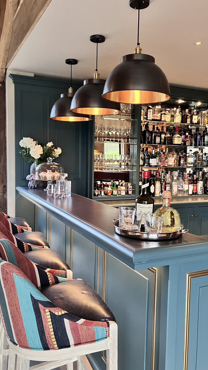 Bar or kitchen 
Yes is the answer - so both though from this angle more bar