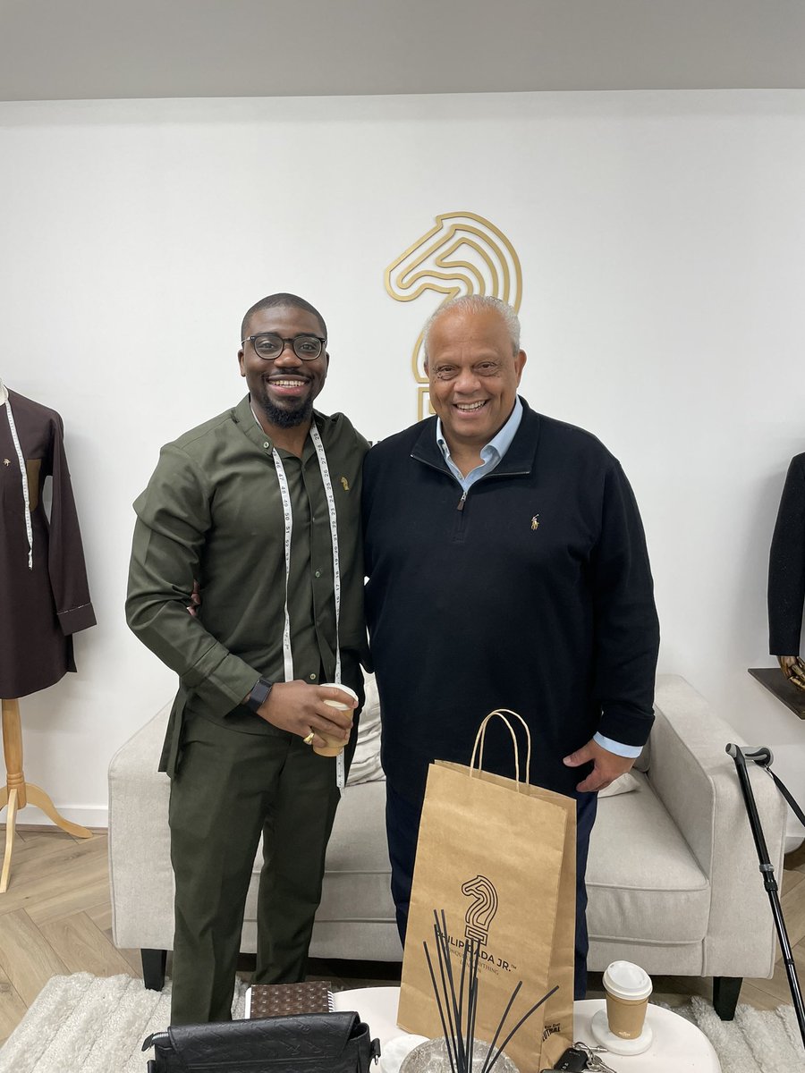 Philip Esquire tweet media