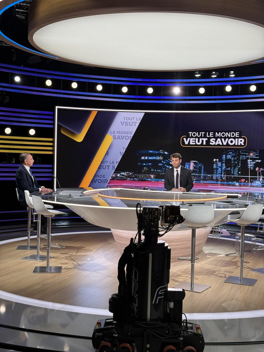 ZemmourEric's tweet image. À tout de suite sur BFMTV !