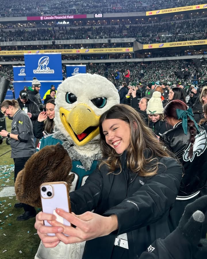 Drexel University (@drexeluniv) on Twitter photo On co-op with <a href="/Aramark/">Aramark Corporation</a> as a suite supervisor, Rhian Johnson, BA '27, learned how to create memorable hospitality experiences for guests, including celebrating an <a href="/Eagles/">Philadelphia Eagles</a> victory on the field at the Linc!
Read more: bit.ly/40ORPuJ 🏈 #ExperienceDrexel On co-op with <a href="/Aramark/">Aramark Corporation</a> as a suite supervisor, Rhian Johnson, BA '27, learned how to create memorable hospitality experiences for guests, including celebrating an <a href="/Eagles/">Philadelphia Eagles</a> victory on the field at the Linc!
Read more: bit.ly/40ORPuJ 🏈 #ExperienceDrexel