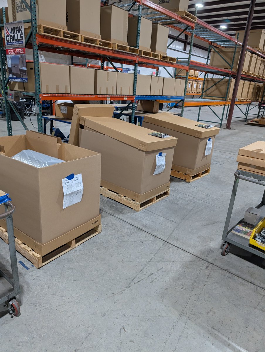 Three more All-Stainless 2-Star Generals getting inspected for their new homes. Shipping usually takes 1-3 days from our facility to your home. 

Get your new American Made pellet smoker today!

makgrills.com/product/all-st…