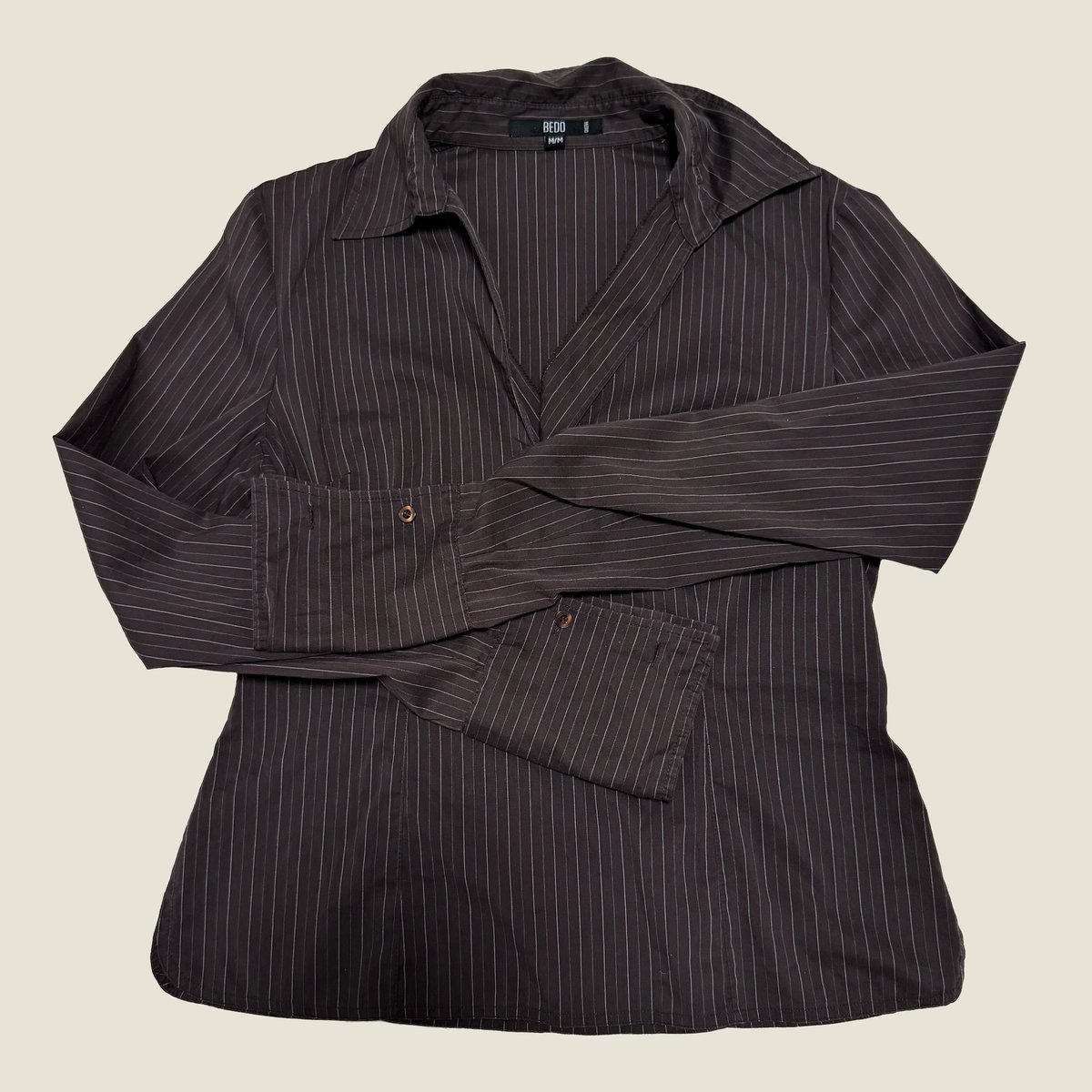 เสื้อแขนยาว ไม่เคยใส่
90b free shipping

B 38-40 L 25

#เสื้อผ้ามือสอง #ส่งต่อเสื้อผ้า #ส่งต่อเสื้อผ้ามือสอง #ส่งต่อvgh #ส่งต่อstylistshop