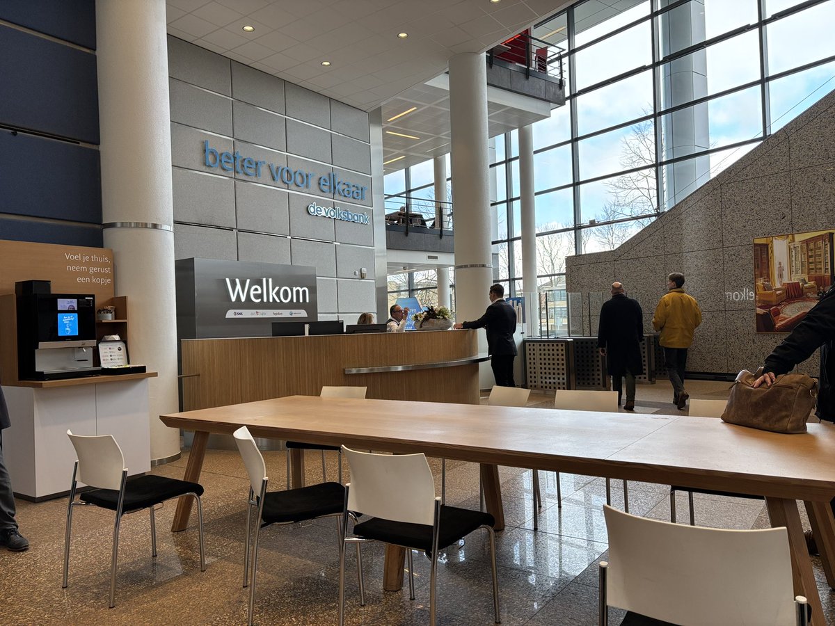 Henk de Vree (@henkdevree) on Twitter photo Vanmiddag voor een plezierig gesprek over de staatsdeelneming en de Wwft bij <a href="/devolksbank/">de Volksbank</a> in Utrecht. Dank voor alle informatie! Vanmiddag voor een plezierig gesprek over de staatsdeelneming en de Wwft bij <a href="/devolksbank/">de Volksbank</a> in Utrecht. Dank voor alle informatie!