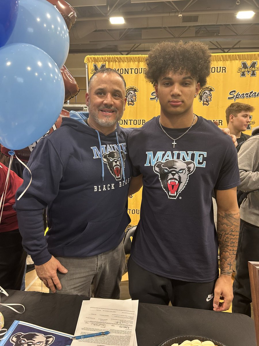 Daniel Batch (@danielbatch25) on Twitter photo Cant wait to get to work!!!π»π <a href="/BlackBearsFB/">Maine Football</a> <a href="/CoachStevensFB/">Jordan Stevens</a> <a href="/CoachJGardner/">John Gardner</a> <a href="/MontourFootball/">Montour Football</a> Cant wait to get to work!!!π»π <a href="/BlackBearsFB/">Maine Football</a> <a href="/CoachStevensFB/">Jordan Stevens</a> <a href="/CoachJGardner/">John Gardner</a> <a href="/MontourFootball/">Montour Football</a>