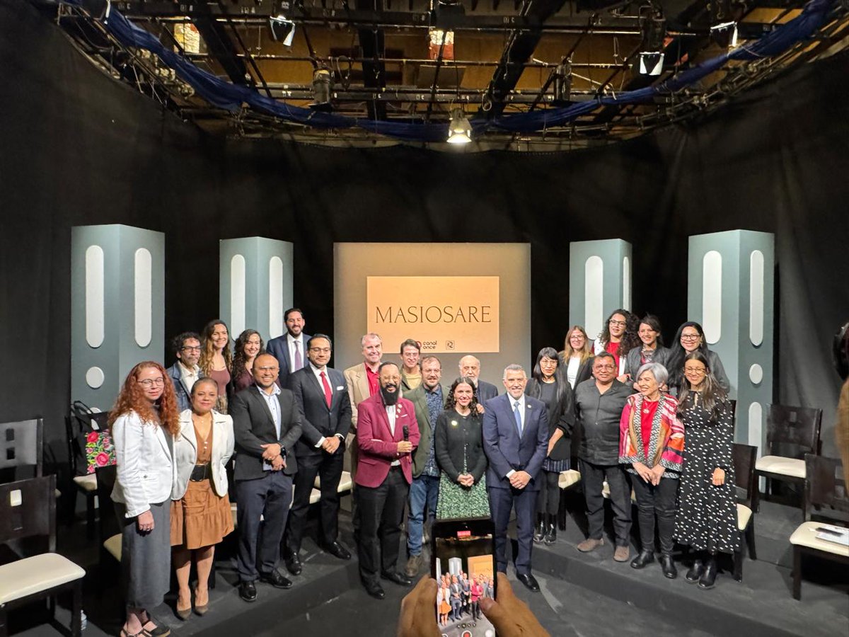 Once Noticias (@oncenoticiastv) on Twitter photo 📌 <a href="/rturrent/">Renata Turrent</a>, directora general de <a href="/CanalOnceTV/">Canal Once</a>, y <a href="/alons_mz/">Alonso MZ</a>, director de <a href="/Canal22/">Canal 22 México</a>, asistieron a la presentación de #Masiosare, la nueva #BarraDeOpinión de los Medios Públicos.
#OnceNoticiasDigital | #LoViEnElOnce 📌 <a href="/rturrent/">Renata Turrent</a>, directora general de <a href="/CanalOnceTV/">Canal Once</a>, y <a href="/alons_mz/">Alonso MZ</a>, director de <a href="/Canal22/">Canal 22 México</a>, asistieron a la presentación de #Masiosare, la nueva #BarraDeOpinión de los Medios Públicos.
#OnceNoticiasDigital | #LoViEnElOnce