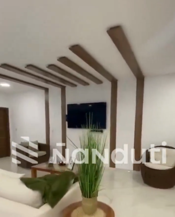 <a href="/nanduti/">Radio Ñandutí</a> Dame el diseño de Pinterest peor ejecutado: