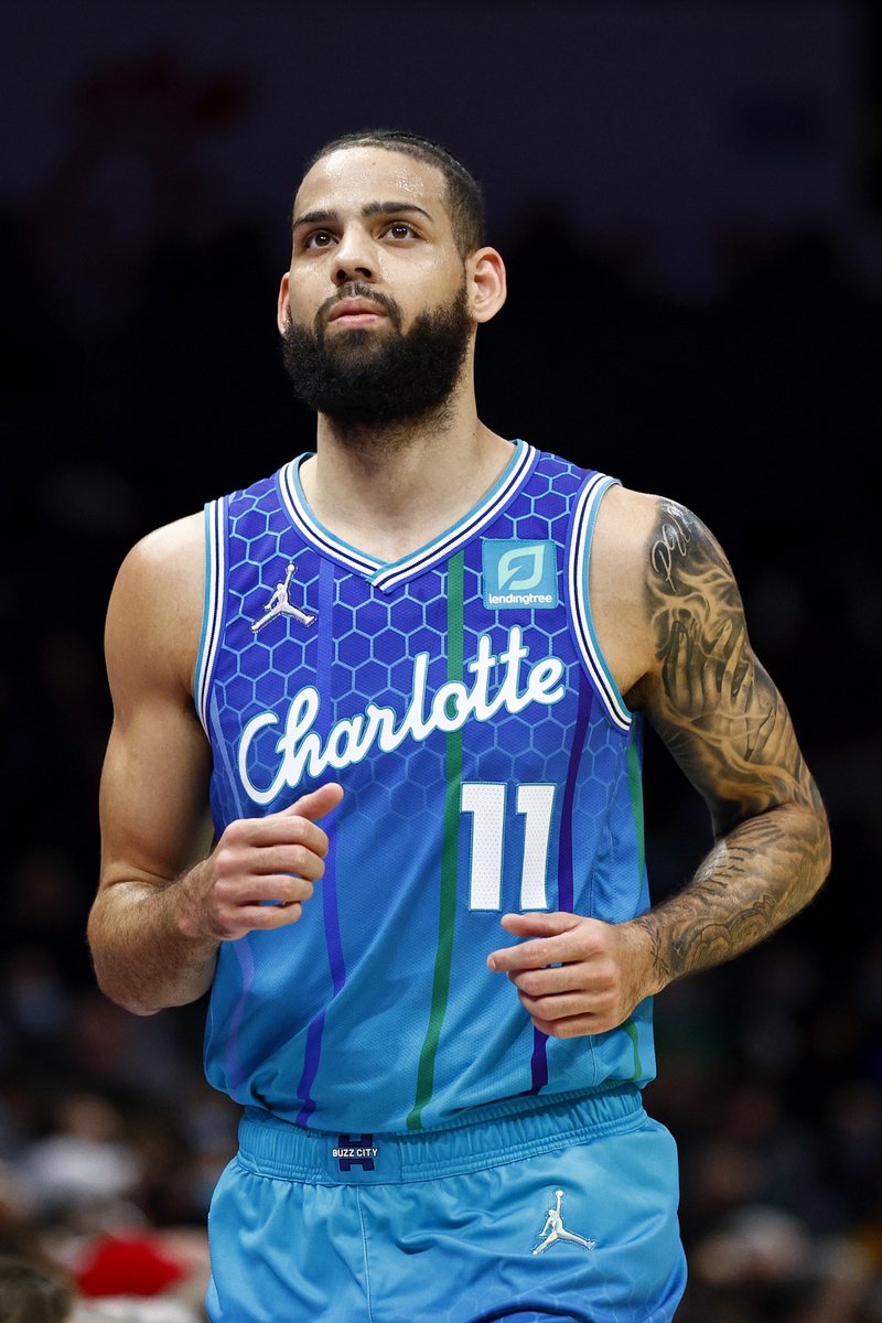 BleacherReport's tweet image. Suns are trading Jusuf Nurkić and a 2026 1st-round pick to the Hornets for Cody Martin, Vasilije Micić and a 2026 2nd-round pick, per @ShamsCharania