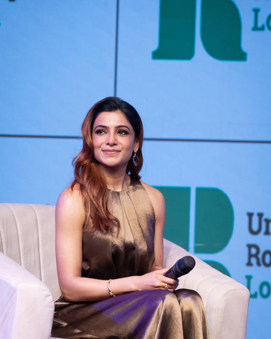 GjH9xT1WcAAPRpU?format=jpg&name=large