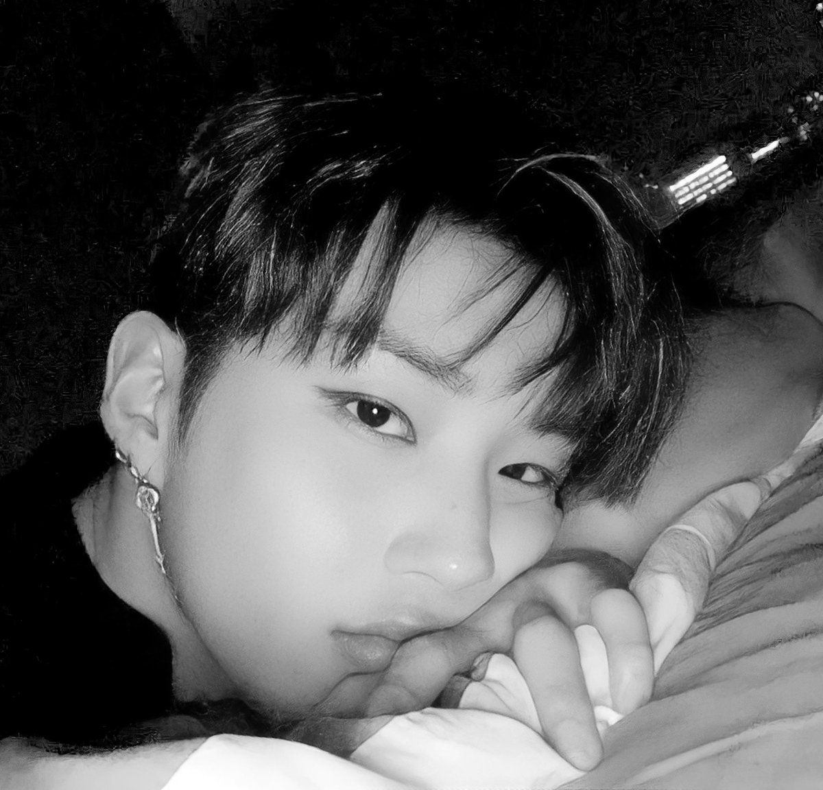 perfectmoon24's tweet photo. 𝘮𝘰𝘰𝘯 𝘯𝘪𝘨𝘩𝘵….🌑🖤✨

HAPPY JONGUP DAY 

#HBD_DEAREST_UPPIE 
#우리의천사_문종업_생일축하해 https://t.co/Ls4Xa2zcIg