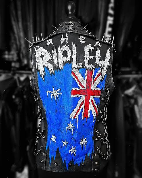 BigNikki86's tweet photo. Will never be over Rhea Ripley’s Australia gear. 🇦🇺 🫶 https://t.co/K3AhivKOAD