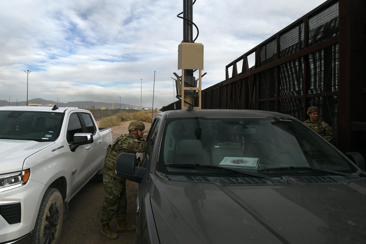 U.S. Army Reserve Soldiers with the 192nd Quartermaster Company monitor an area along the #SouthernBorder near Santa Teresa, New Mexico, in support of U.S. Northern Command on Jan. 28, 2025.

📷 : Sgt. 1st Class Jon Soucy

<a href="/USArmy/">U.S. Army</a> <a href="/SecDef/">Secretary of Defense Pete Hegseth</a> 

spr.ly/6003xhqZ9