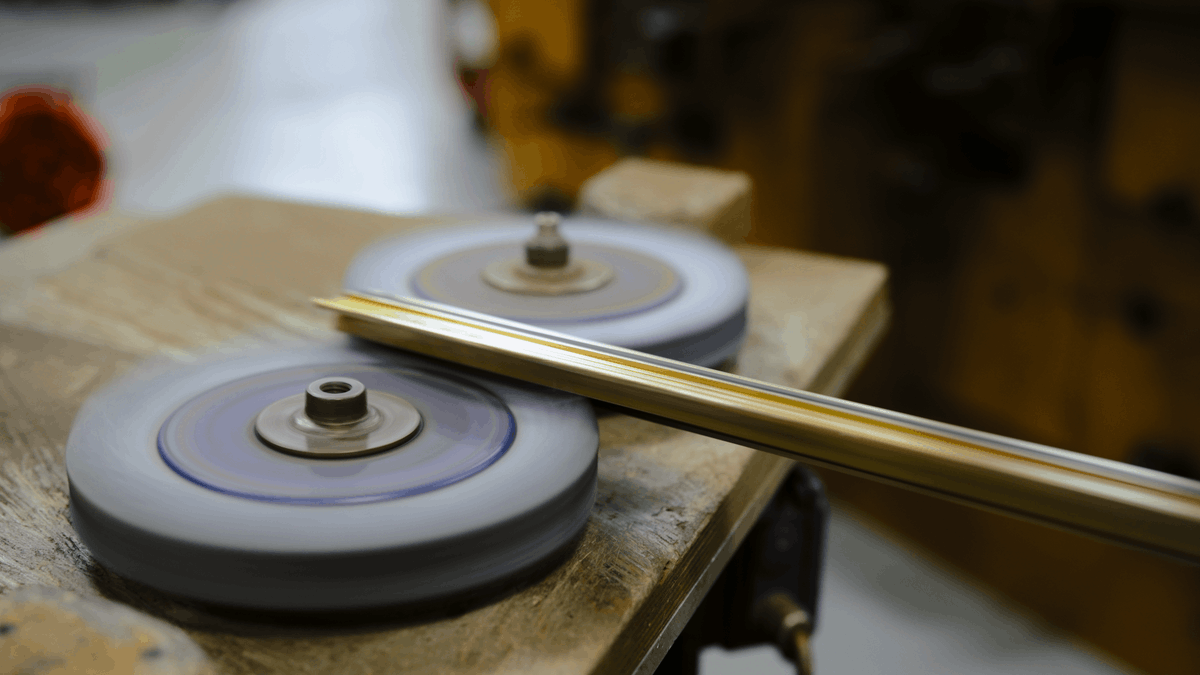RenaissanceGSB's tweet photo. Our #Bronze brushing process takes the mill-direct extrusions, which have already started to form their natural patina, back to their pristine, shiny state – ready for lacquering, or our in-house patina process. So satisfying ✨ https://t.co/2allIQEG3Z