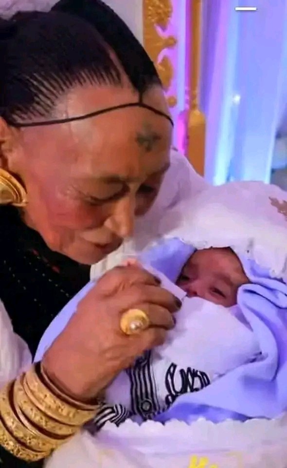 🇪🇹 በትግራይ ክልል መቀሌ በ 75 ዓመታቸው አምጠው የወለዱት ወ/ሮ መድህን ከዚህ ቀደም በ73 ዓመት ህንዳዊት ወ/ሮ ተይዞ የነበረውን ክብረወሰን ሰብረውታል