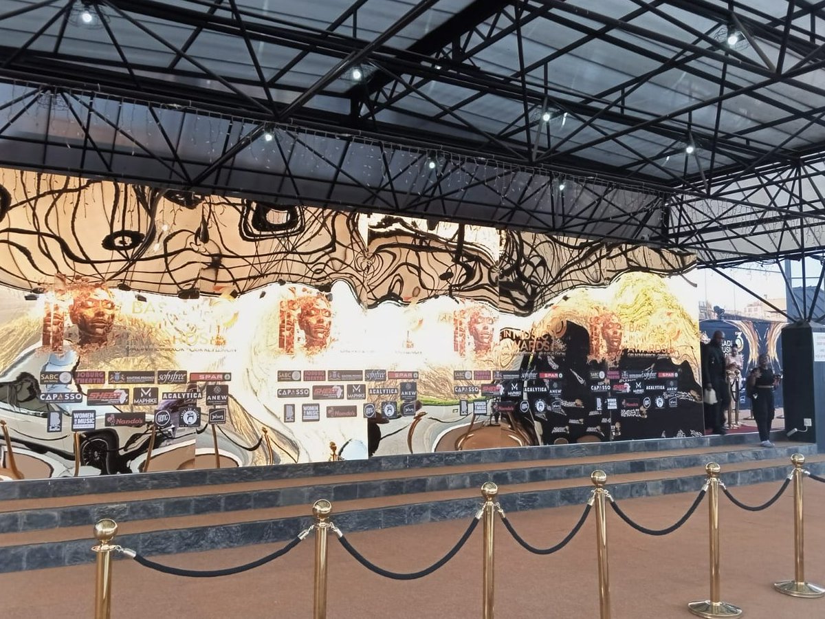 BonekaImages's tweet photo. Printing, installing (and last minute design edits😅) for backdrops of all sorts for the Basadi in Music Awards.  #signage #signageexperts #signagecompany #signageinstallation #bannerwall #presswall #eventsignage https://t.co/gdo0ELW1mV