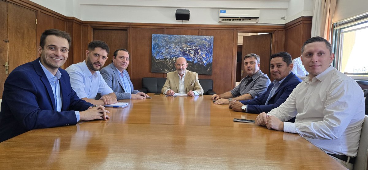 Fabián Solis (@fabiansolisg) on Twitter photo 🤝 Agradezco al ministro de <a href="/ProduccionMza/">Producción Mendoza</a>, <a href="/RVargasArizu/">Rodolfo Vargas Arizu</a>, por el espacio de diálogo con <a href="/asinmet/">ASINMET Mendoza</a>. Avanzamos en una agenda común para 2025, reafirmando nuestro compromiso con el desarrollo industrial y la competitividad del sector. ¡Seguimos trabajando! #Industria #Producción 🤝 Agradezco al ministro de <a href="/ProduccionMza/">Producción Mendoza</a>, <a href="/RVargasArizu/">Rodolfo Vargas Arizu</a>, por el espacio de diálogo con <a href="/asinmet/">ASINMET Mendoza</a>. Avanzamos en una agenda común para 2025, reafirmando nuestro compromiso con el desarrollo industrial y la competitividad del sector. ¡Seguimos trabajando! #Industria #Producción