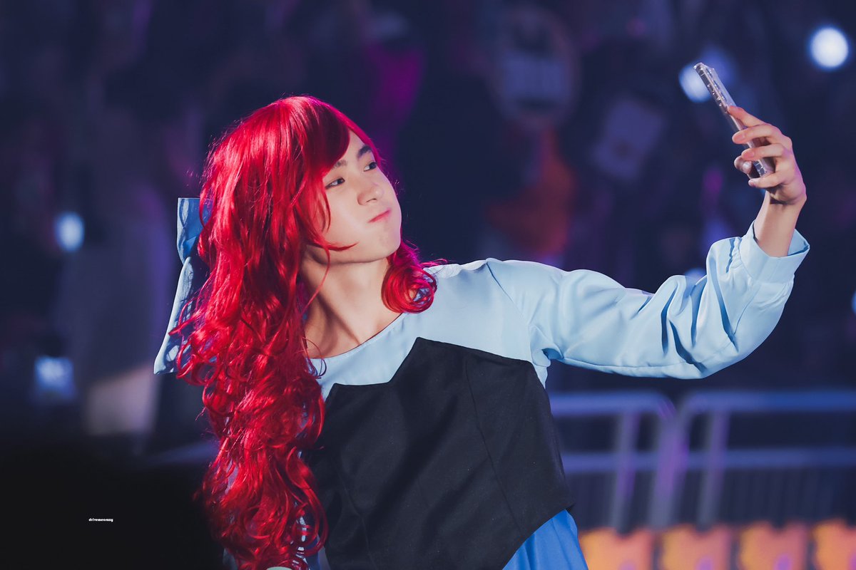 250201

하아….
눈으로 봐놓고도 아직 믿기 힘들다고

#더보이즈 #THEBOYZ #현재 #HYUNJAE #이재현