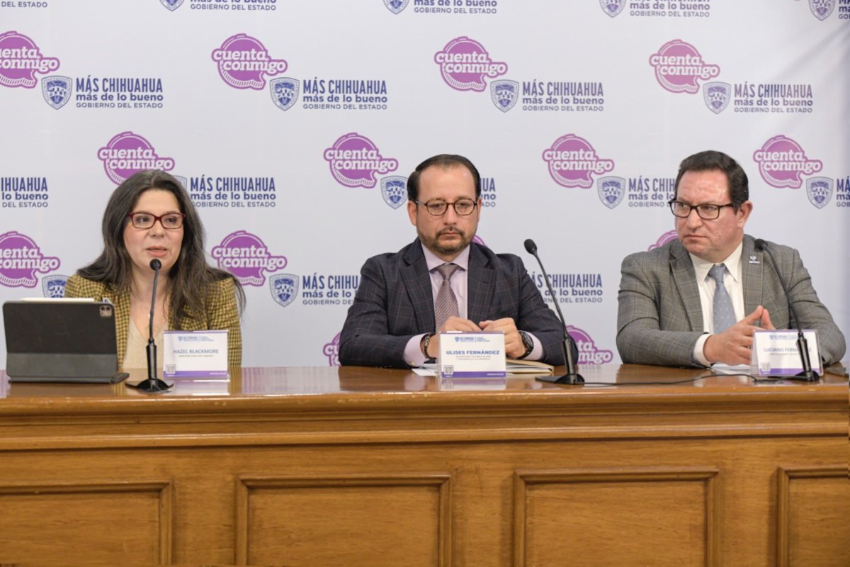 CorresponsalsMX's tweet image. #NoticiasChihuahua 

💻Lanza Gobierno del Estado y #Comexus programa Becas + Talento #Chihuahua. 

 💵La #SIDE y la Embajada de #EstadosUnidos en #México, destinarán 2 millones de pesos para 20 #becas de entrenamiento especializado en Inteligencia Artificial, con movilidad a EUA.