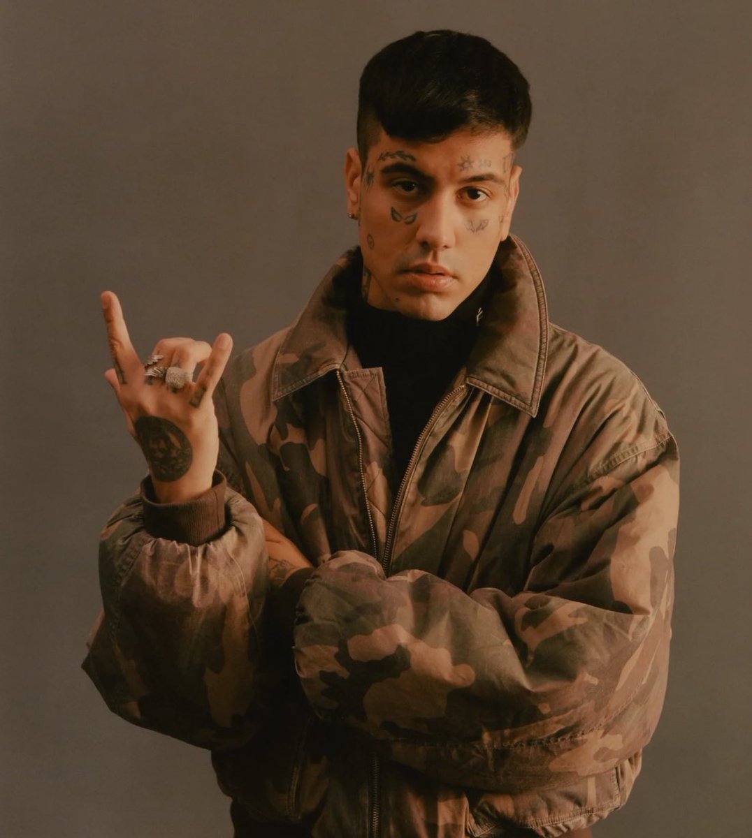 𓆰𓆪 tweet media