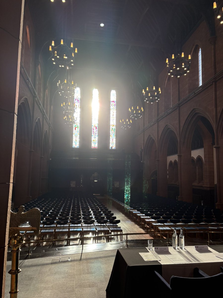 EchoLima95's tweet photo. A momentous day for students, their family, friends and staff as graduation day arrives. #celebrate @GKCollege #nowherelikekelvin #academicprocession @UniStrathclyde https://t.co/5FWEVBCH24