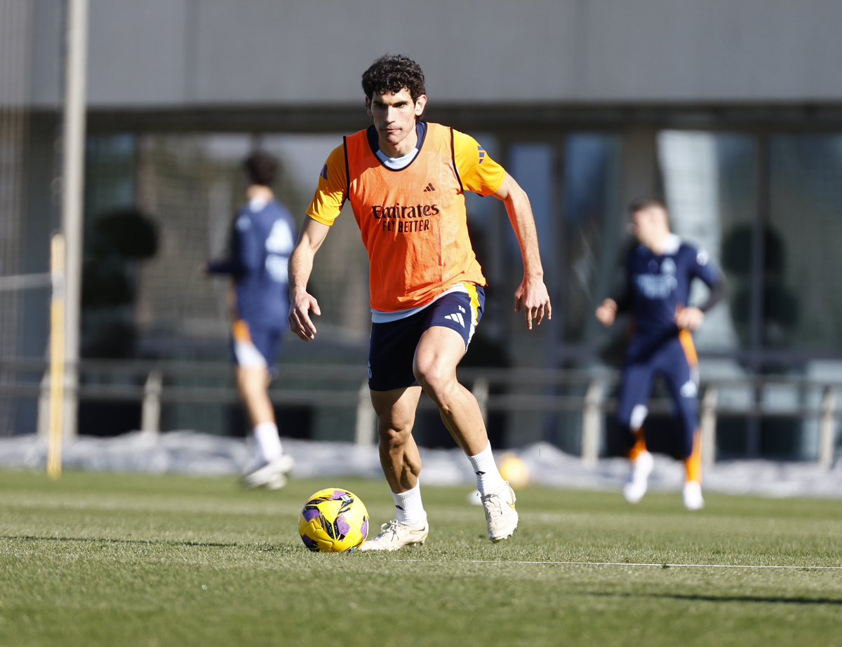 Jesús Vallejo tweet media