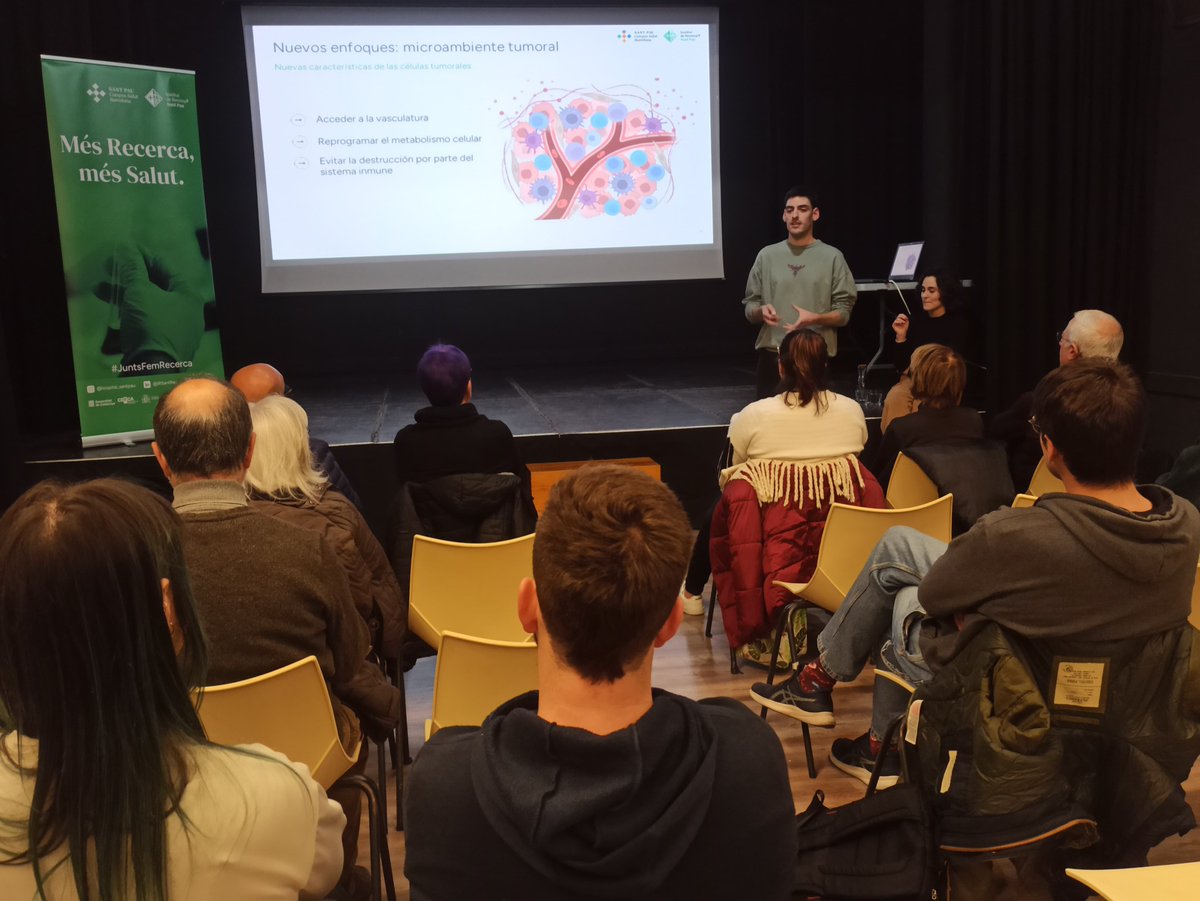 IRSantPau's tweet photo. Ahir al vespre, l’Álvaro Diez Serrano i l’Eva Miranda Tovar, investigadors predoctorals del grup de recerca en oncogènesis i fàrmacs antitumorals de l’IR, van impartir un seminari sobre càncer🔬

🗣️Durant la sessió, celebrada al Centre Cívic Guinardó, van explicar com es desenvolupa la malaltia, perquè té una variabilitat tan elevada i quins tractaments hi ha disponibles; des dels més convencionals fins als més innovadors.

Moltes gràcies a tots i totes les assistents per acompanyar-nos-hi!😊

#JuntsFemRecerca #Scicomm #divulgació @CcivicsBCN