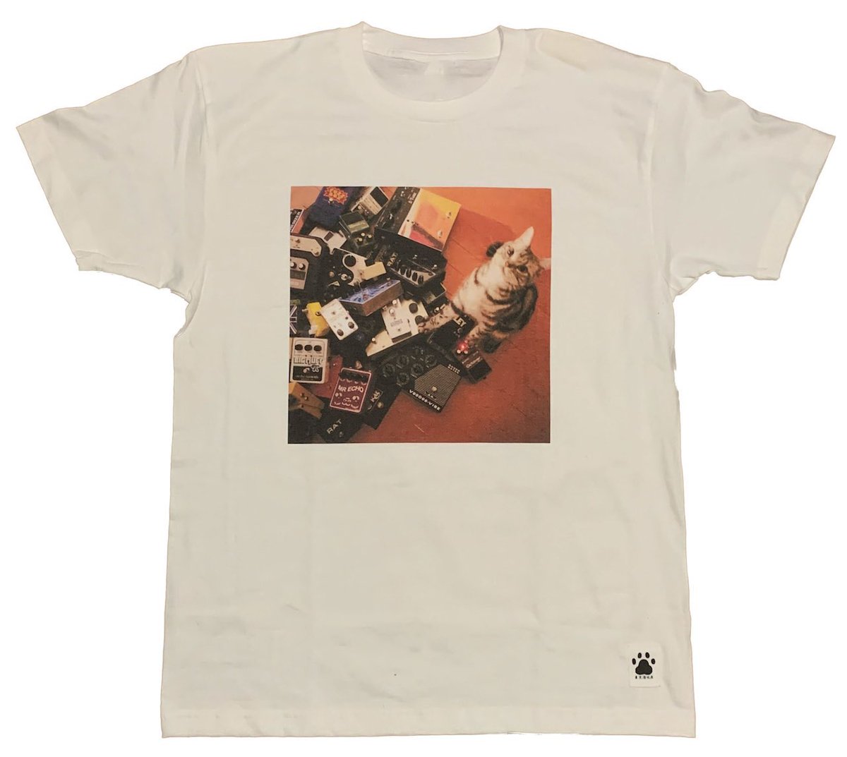 2024年台湾ツアー限定販売「crystallize台湾ジャケットTシャツ」を当方で販売中！
Mサイズのみ発売となります。ご利用お待ちしております！

hhellrec.thebase.in

We are now carrying the "crystallize Taiwan Jacket T-shirt", which was sold exclusively during the 2024 Taiwan tour! Only M