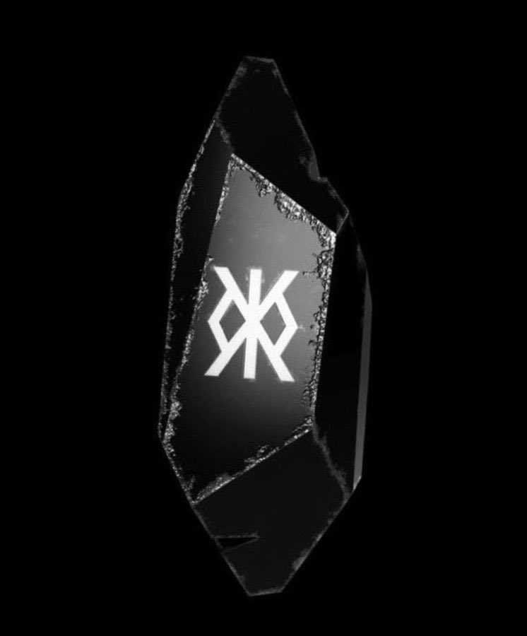 Classicmantweet's tweet image. REPOST IF YOU'RE STILL HOLDING YOUR RUNESTONE SINCE DAY ONE.

LIKE IF YOU'RE READY TO MINT STONES BY @leocaillard TODAY ON MAGIC EDEN.

DROP  💎💎💎  IN THE COMMENT AND KEEP YOUR DM OPEN FOR A FREE STONE.