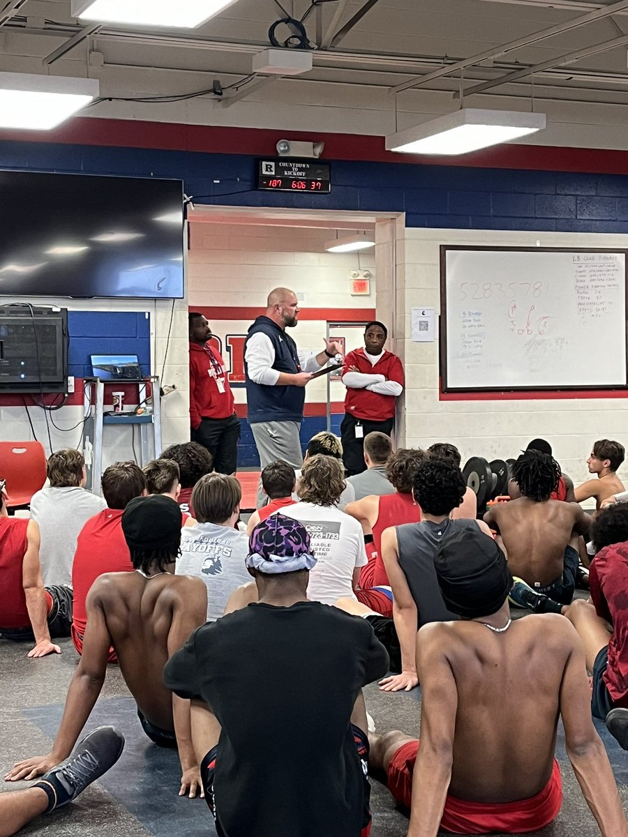 Great character talk by <a href="/coachkirk306/">Lamar Kirk</a> about Consistency! #RUR #RTS