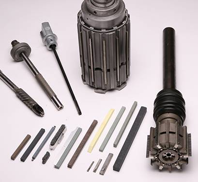 Precision is key in every machining process, from bore finishing to training, we provide everything needed for high-performance results! Discover Sunnen's vast catalog of bore gages designed to ensure optimal performance and accuracy in your operations. bit.ly/3Ei6tTF